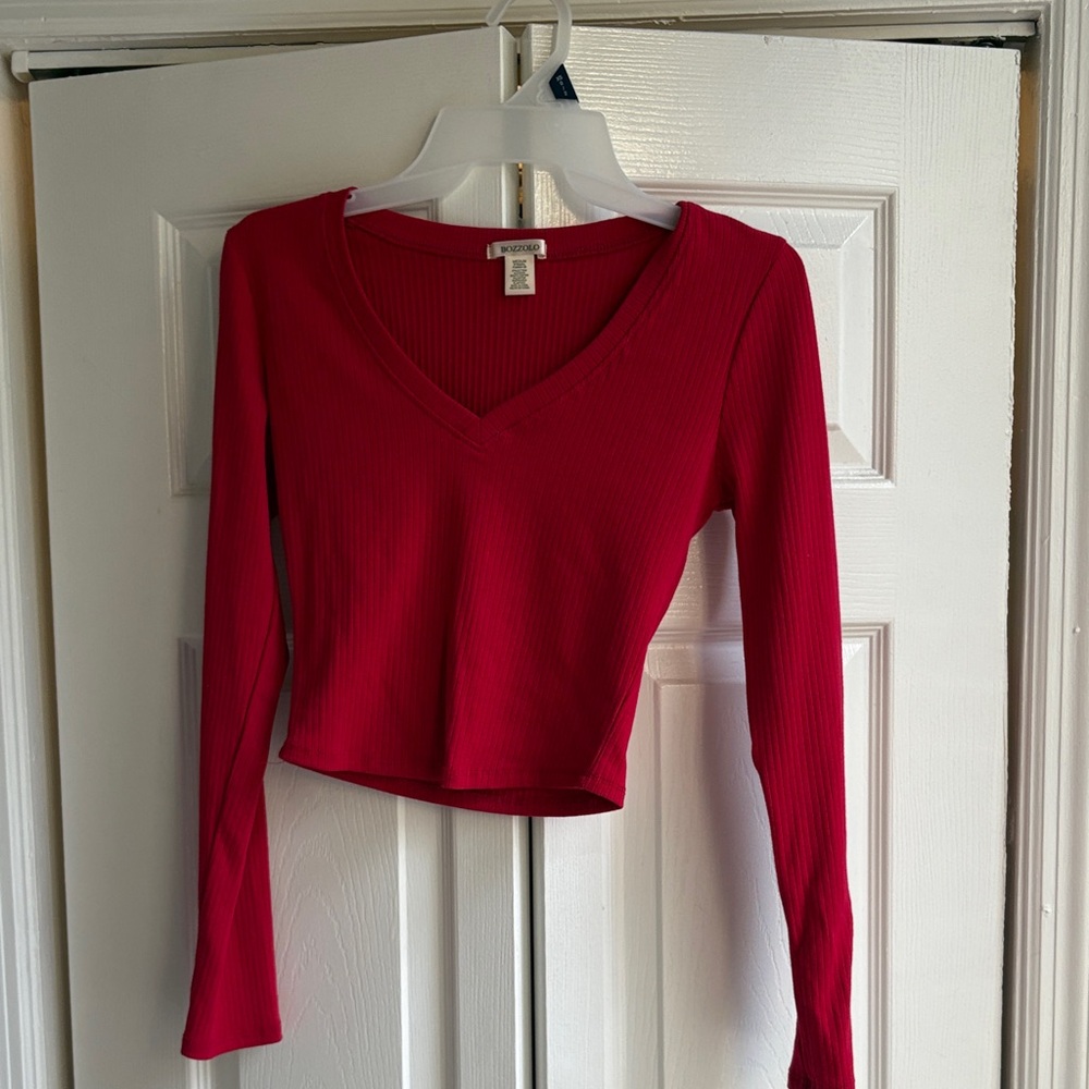 Stylish Red V-Neck Long Sleeve Top